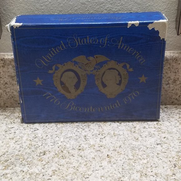 Avon 1976 Bicentennial USA Eagle Platter - George & Martha Washington Soap - Picture 7 of 13